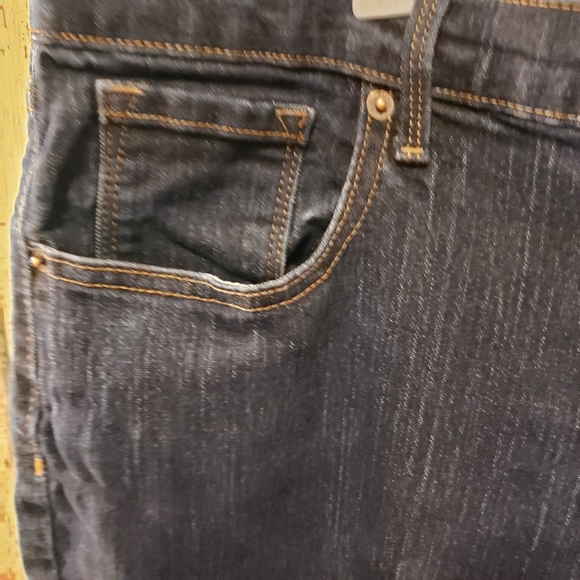 Old Navy Curvy Profile Jeans Size 20 - Picture 3 of 5